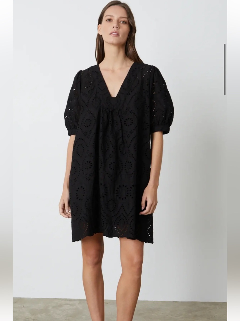 Velvet by graham and Spencer - Kennie Eyelet Dress nwot size medium